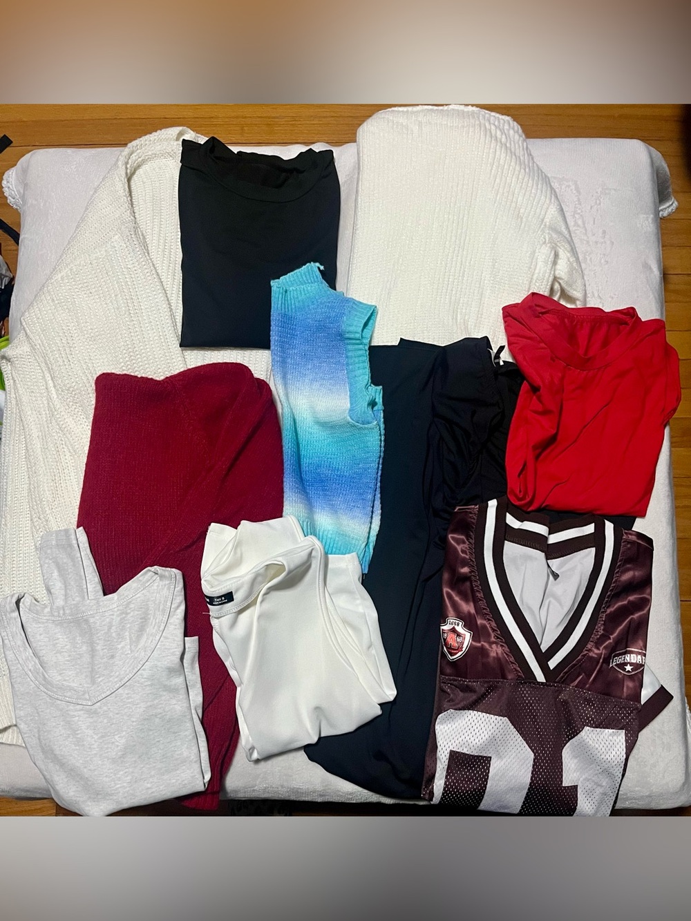 SHEIN BUNDLE - (10 pieces) SIZE SMALL
